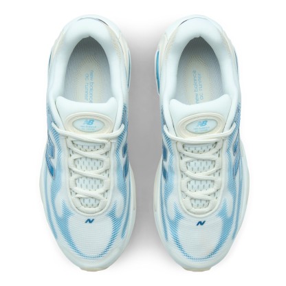 AC Runner – SEA SALT with ALTITUDE METALLIC