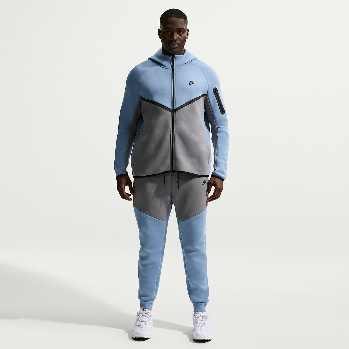 Nike Tech Men's Fleece Joggers – Work Blue/Cool Grey/Black