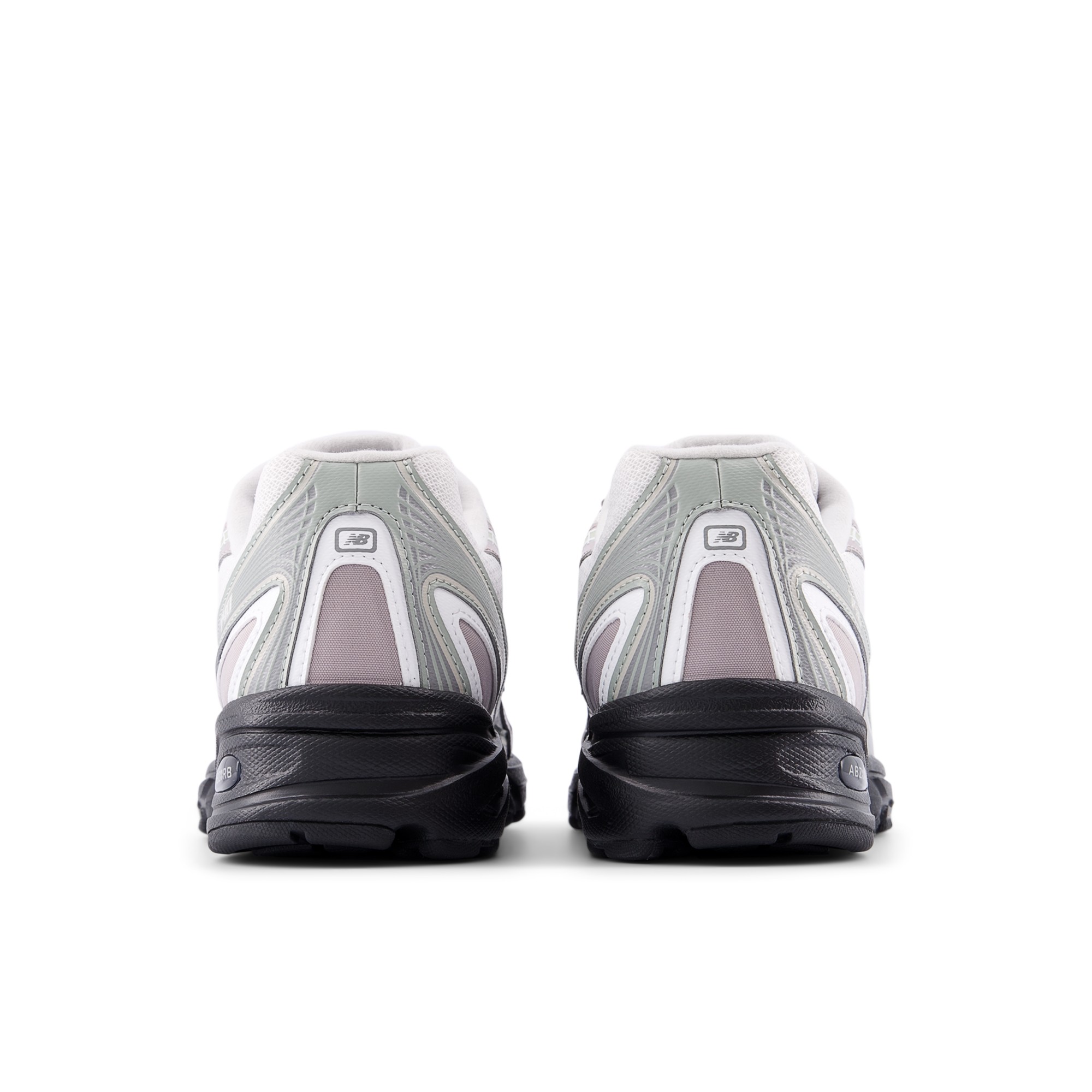 740 – SILVER METALLIC with RAINCLOUD