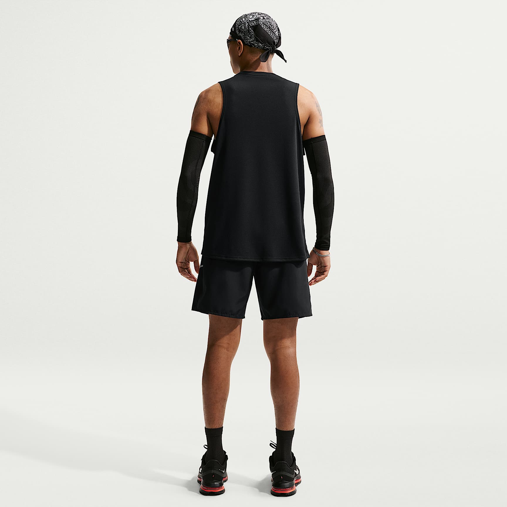 Nike Miler Men's Dri-FIT 18cm (approx.) Brief-Lined Running Shorts – Black/Black