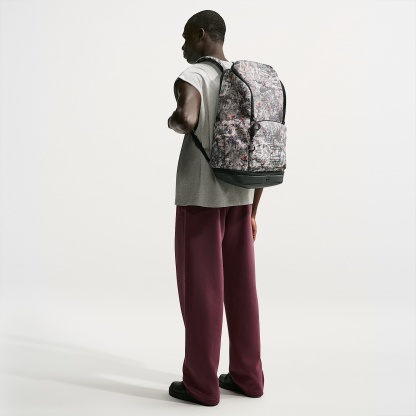 Nike Varsity Elite Printed Backpack (32L) – Cream II/Black/Black