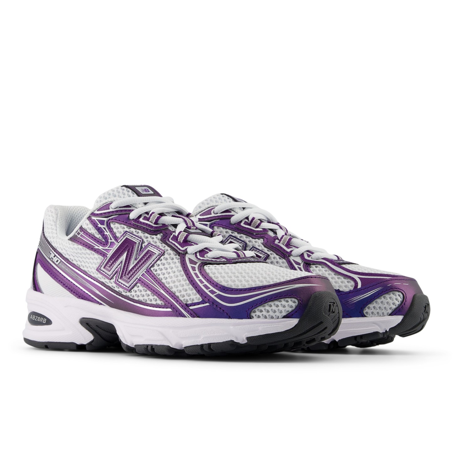 740 – Concord Grape with White and Phantom