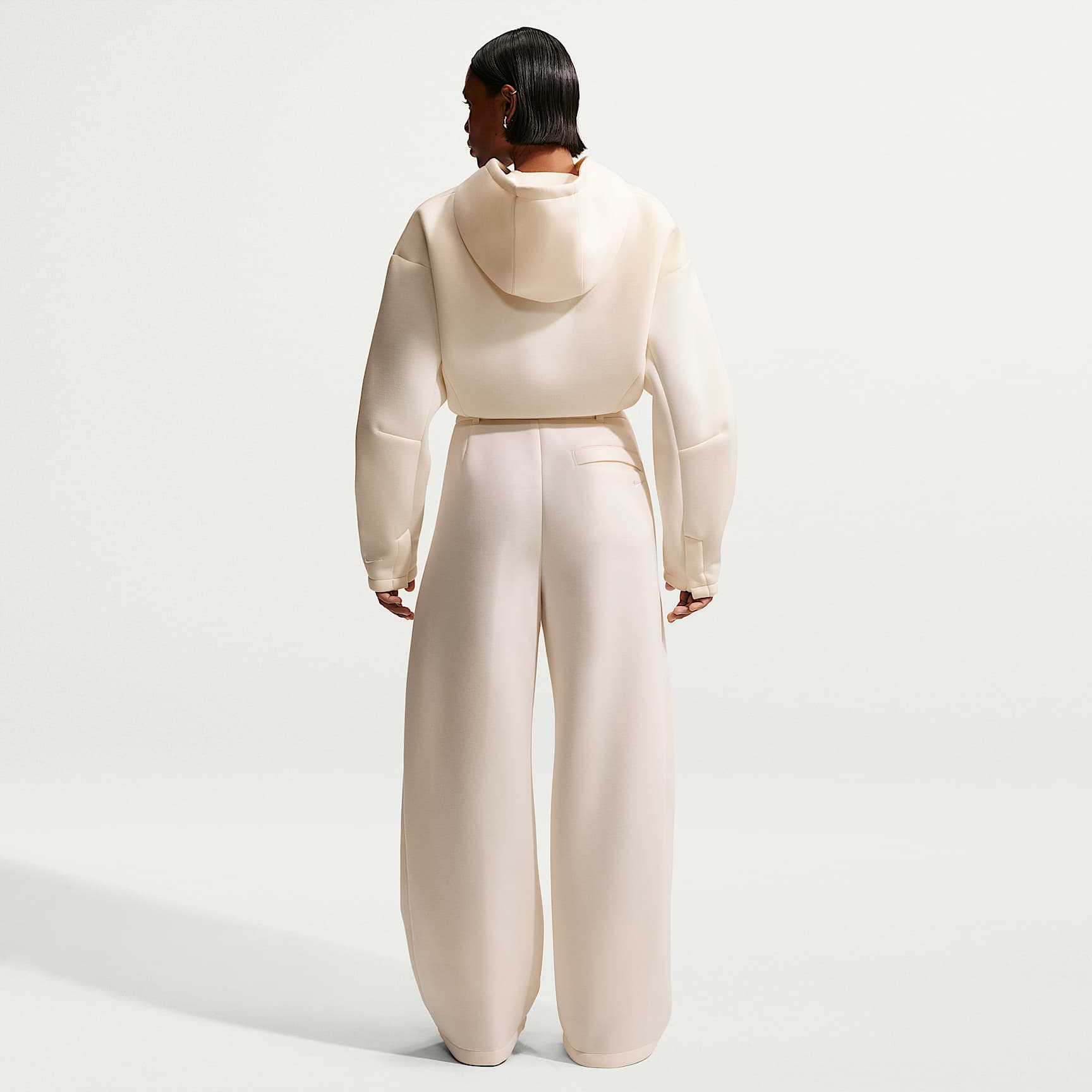 Nike Pre-game Fleece Women's Loose Mid-Rise Trousers – Chalk/Chalk/Chalk/Chalk