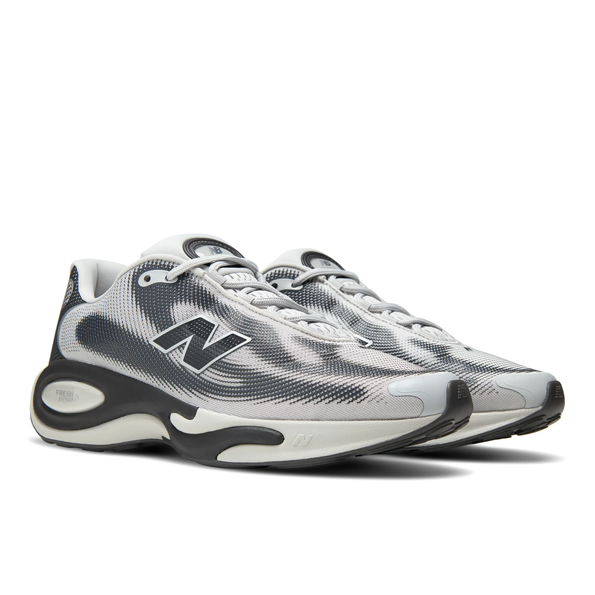 AC Runner – GREY MATTER with BLACK CEMENT and SILVER METALLIC