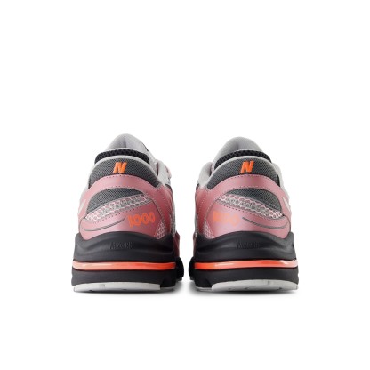 1000 – Pink Taffy with Silver Metallic and Urgent Red