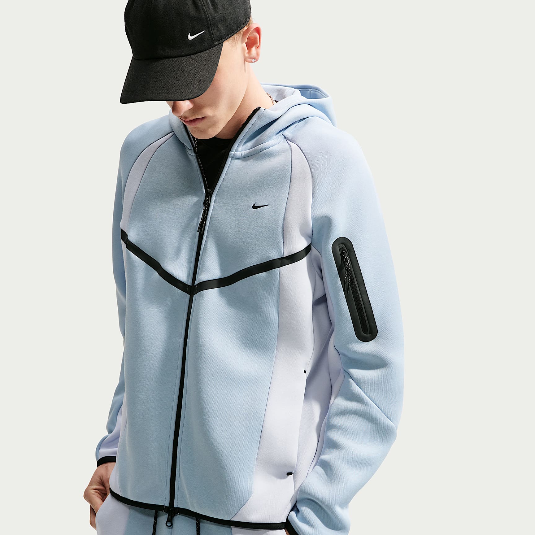 Nike Tech Men's Colour-Block Full-Zip Fleece Windrunner Jacket – Light Armoury Blue/Football Grey/Black