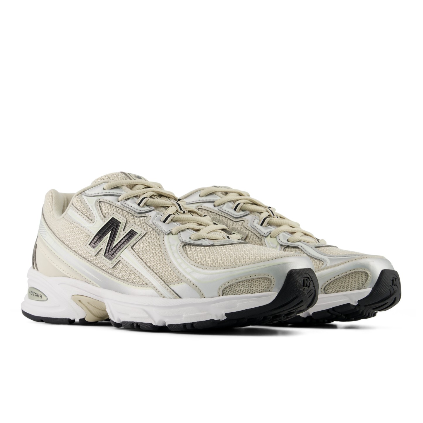 740 – TIMBERWOLF with BLACK