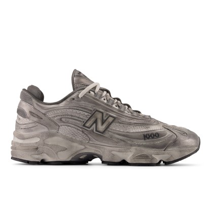 1000 – Silver Metallic with Grey Matter and Raincloud