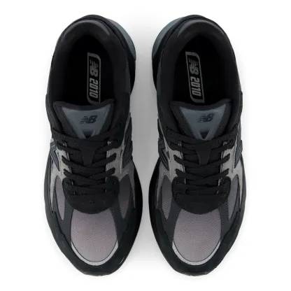 2010 – BLACK with HARBOR GREY