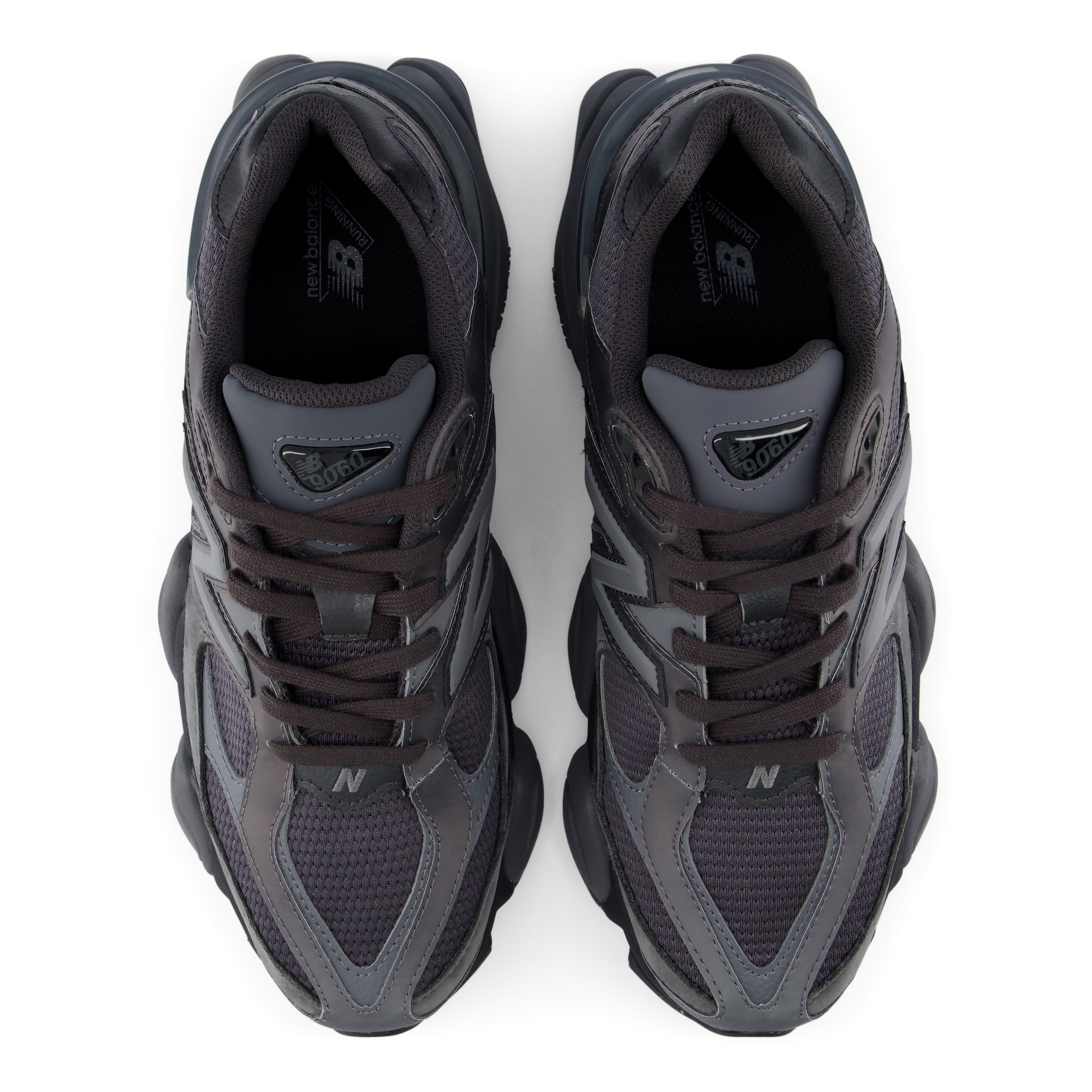 9060 – BLACK with CASTLEROCK