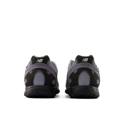 204V – OFF-LINE GREY with DIGITAL MIST and BLACK CEMENT