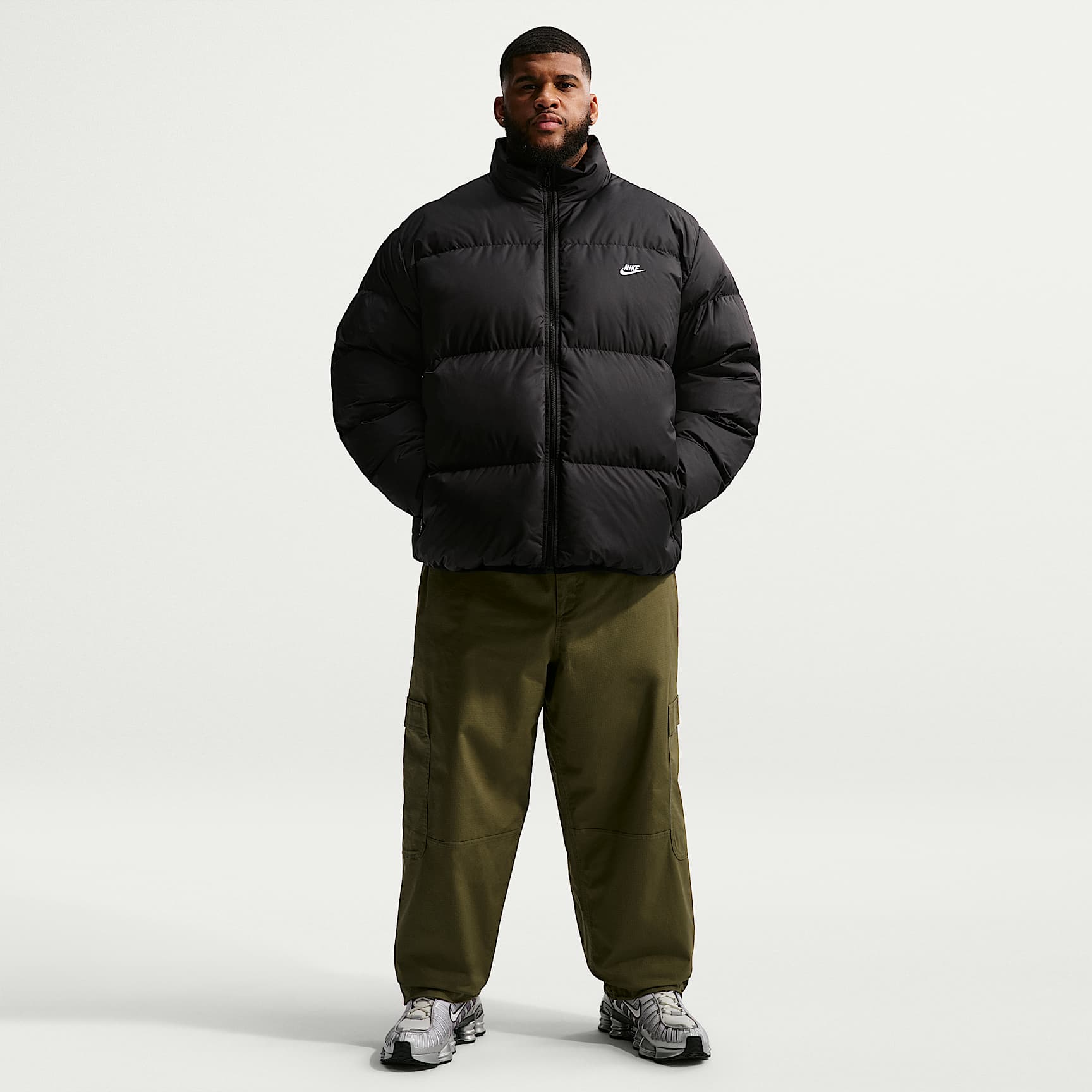 Nike Sportswear Club Men's Therma-FIT Down Puffer Jacket – Black/White