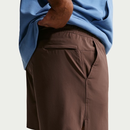 Nike Unlimited Men's Dri-FIT 18cm (approx.) Unlined Versatile Shorts – Baroque Brown/Black/Baroque Brown