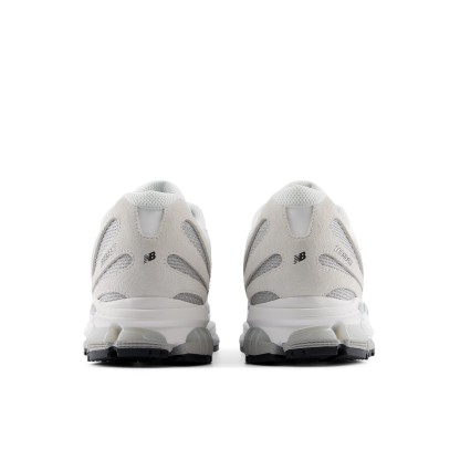 ABZORB 1890 – WHITE with SILVER METALLIC and BLACK