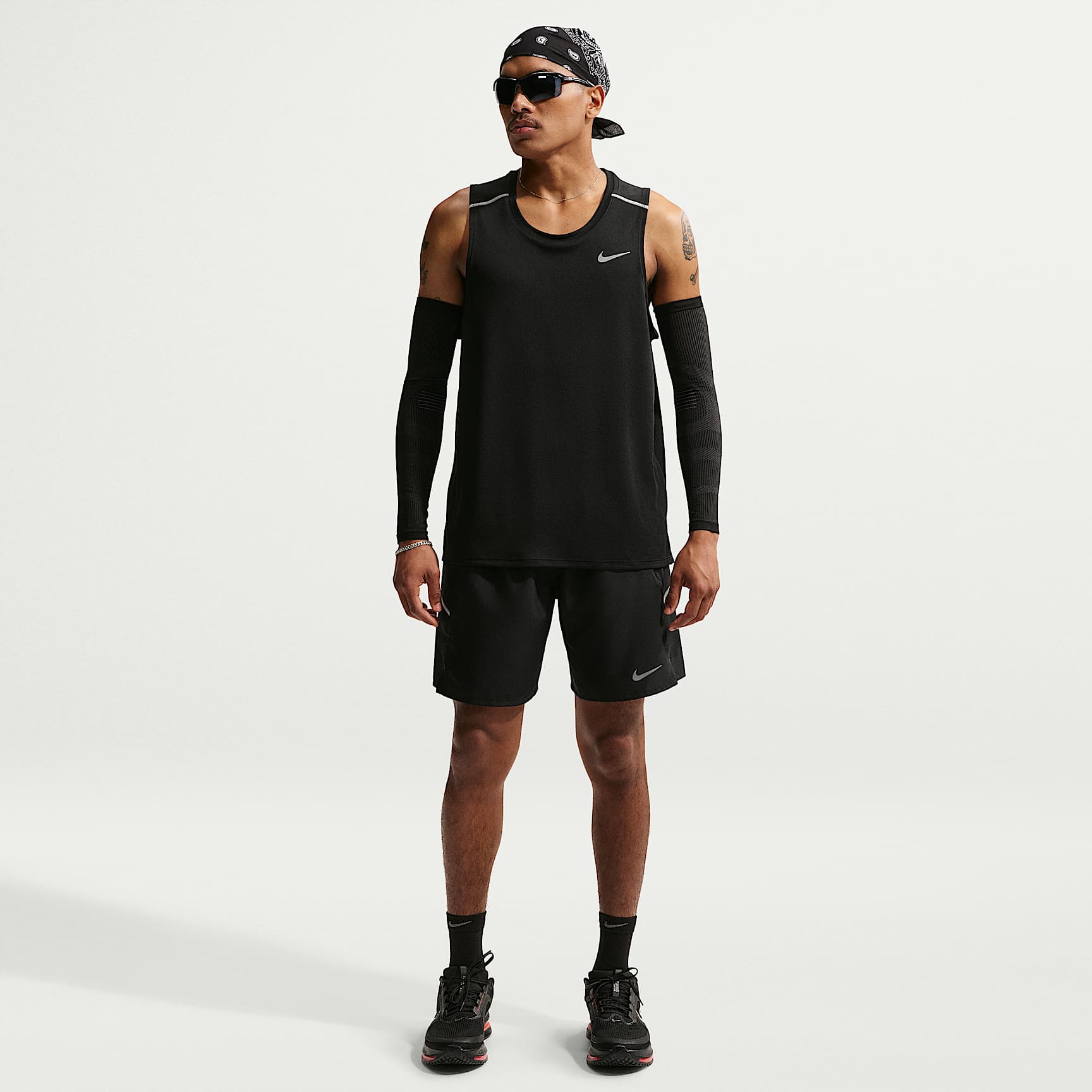 Nike Miler Men's Dri-FIT Running Tank Top – Black