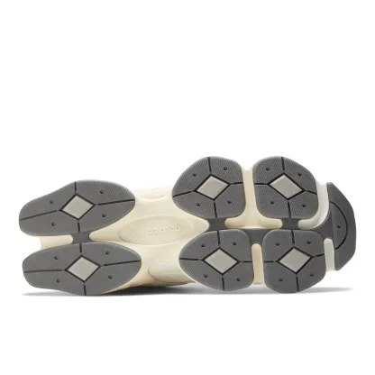 9060 – SEA SALT with CONCRETE and Silver Metallic