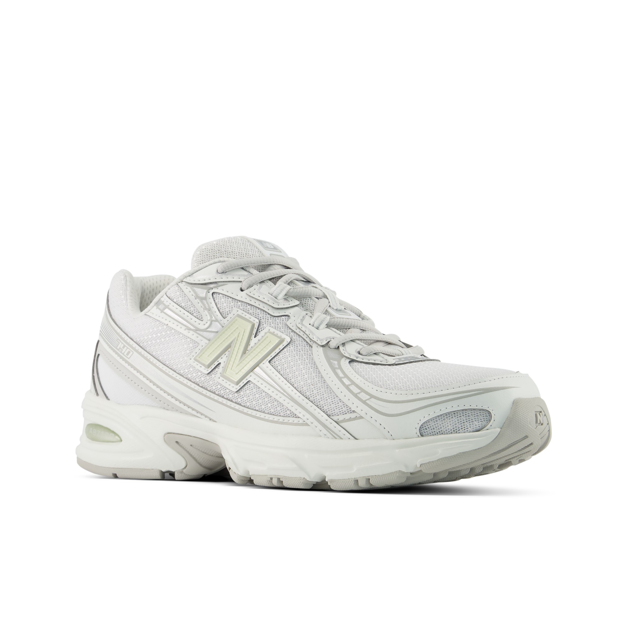 740 – WHITE with SILVER METALLIC