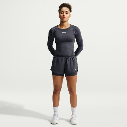 Nike One Women's Dri-FIT Mid-Rise 8cm (approx.) 2-in-1 Shorts – Gridiron/White
