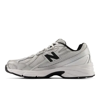 740 – WHITE with Metallic Silver and Black