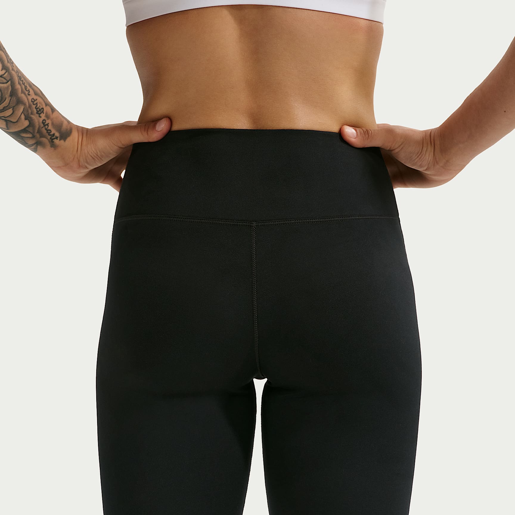 Nike One Seamless Front Women's High-Waisted Full-Length Leggings – Black/White