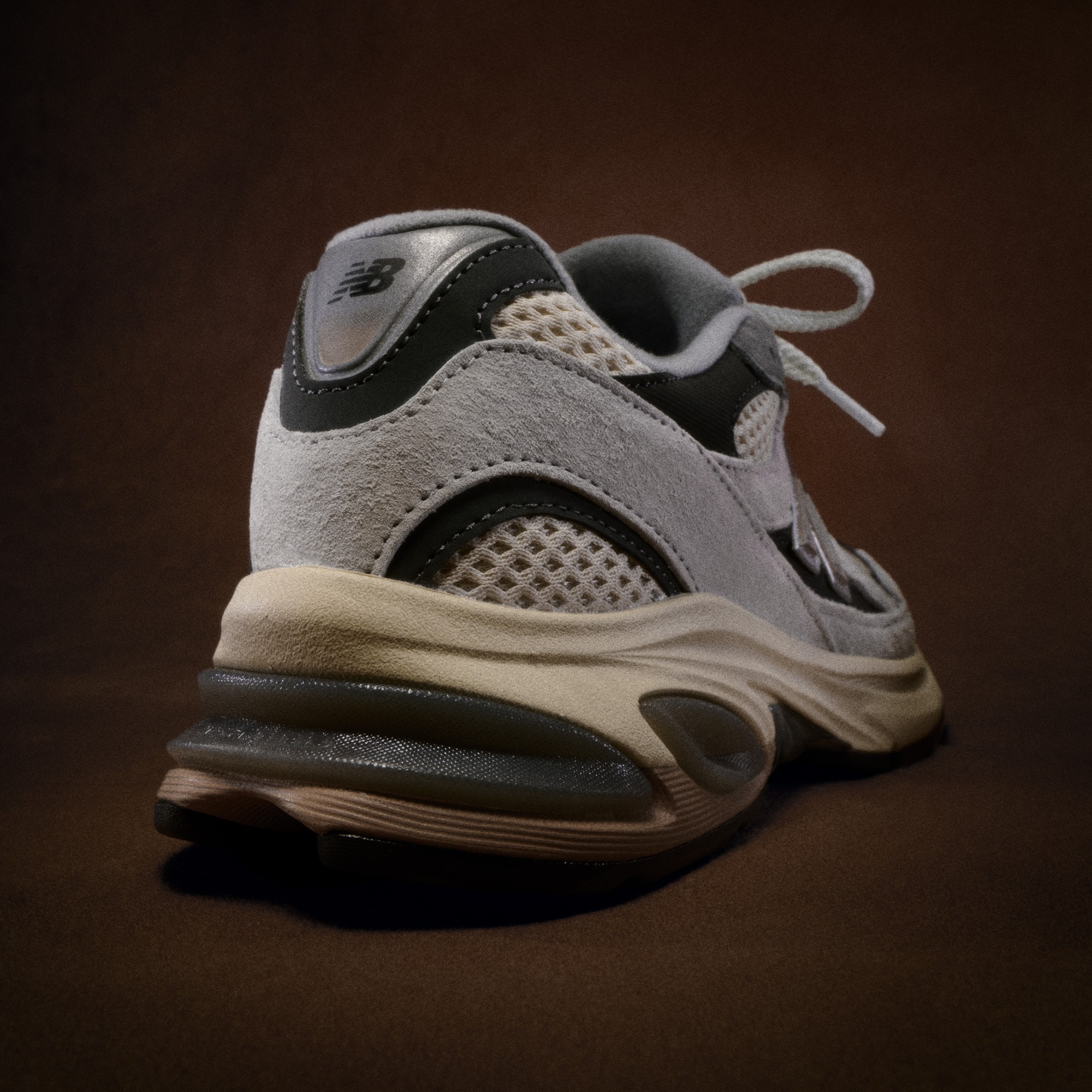 2010 – BRIGHTON GREY with LINEN