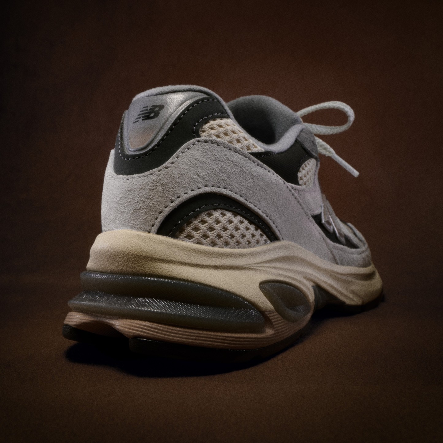 2010 – BRIGHTON GREY with LINEN