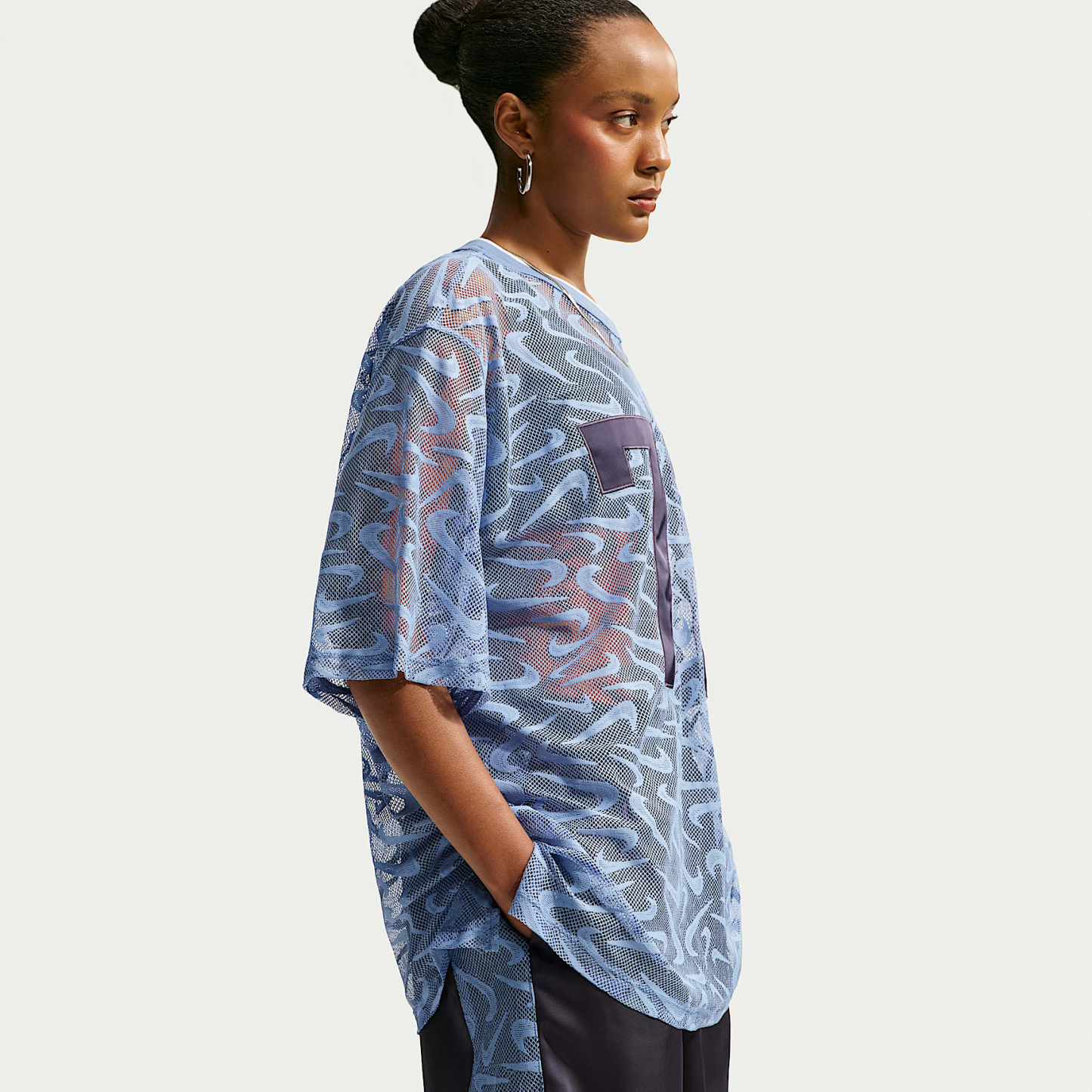 Nike Sportswear Chill Lace Women's Oversized Jersey – Work Blue/Gridiron/White