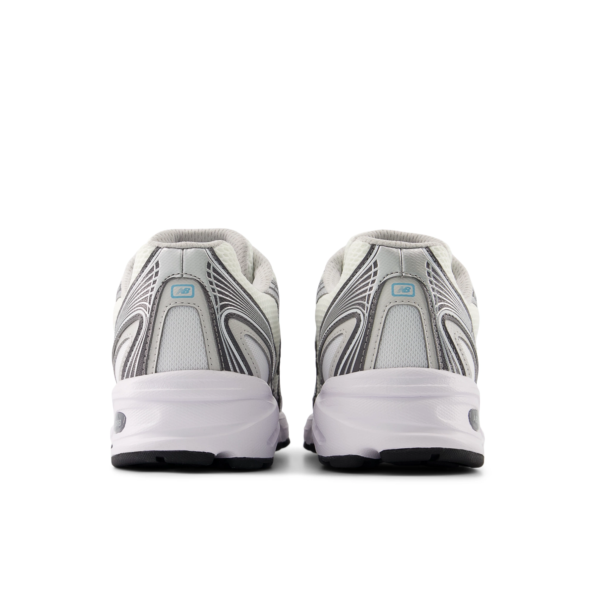 740 – WHITE with CASTLEROCK