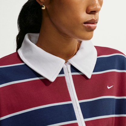 Nike Sportswear  Women's 1/4-Zip Sweatshirt – Team Crimson/Court Blue/Glacier Blue