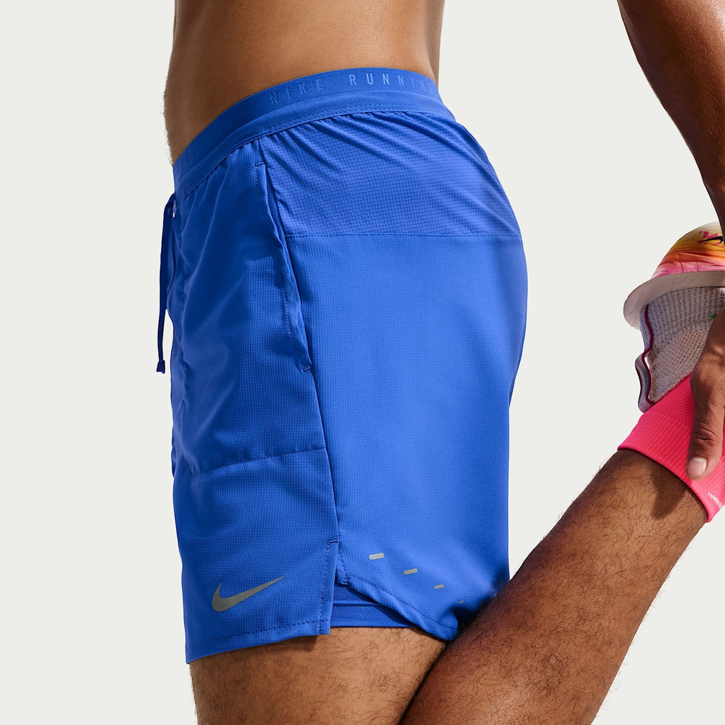 Nike Stride Men's Dri-FIT 18cm (approx.) 2-in-1 Running Shorts – Hyper Royal