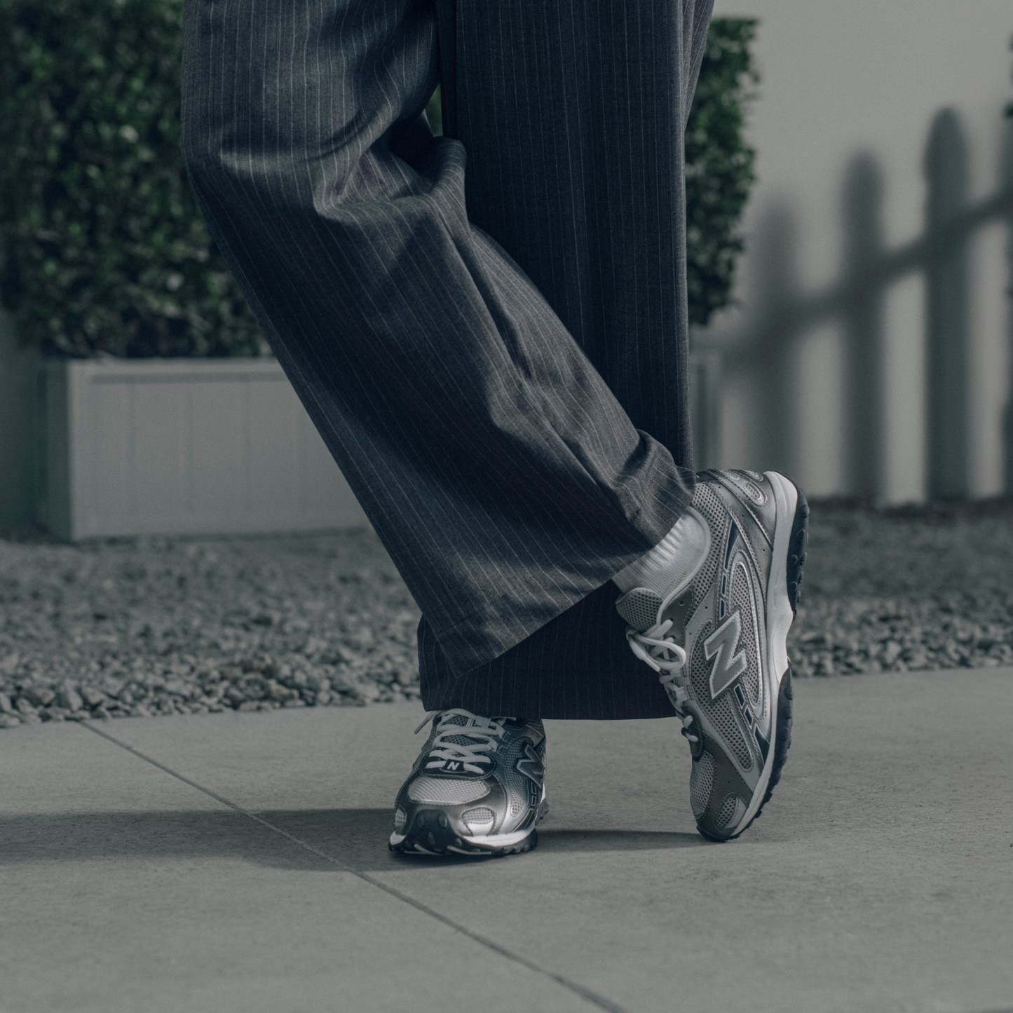 204L – DARK SILVER METALLIC with SLATE GREY