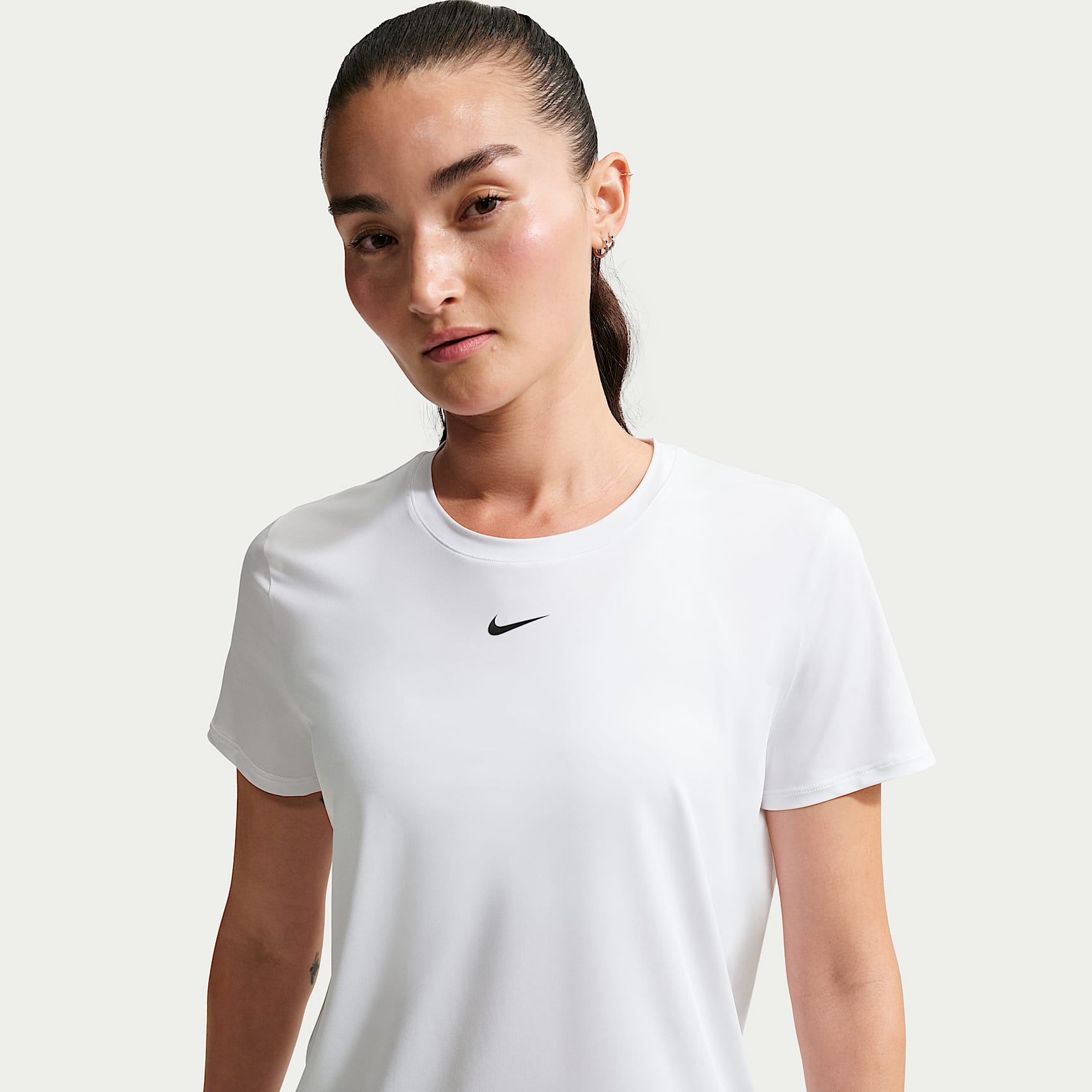 Nike One Classic Women's Dri-FIT Short-Sleeve Top – White/Black