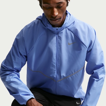 Nike Miler Men's Repel UV Protection Running Jacket – Royal Pulse/Royal Pulse