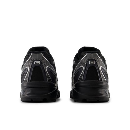 740 – BLACK with SILVER METALLIC