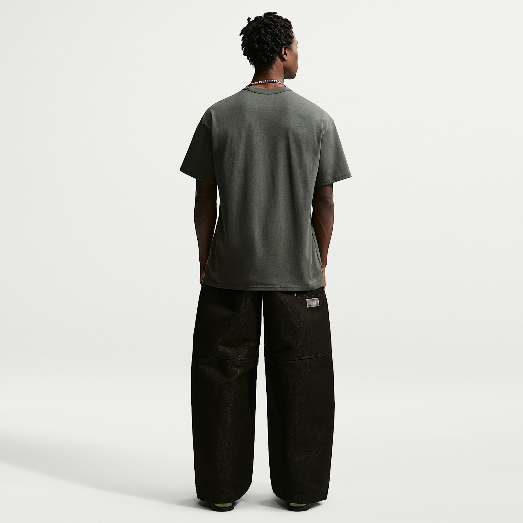 Nike Sportswear Premium Essentials Men's T-Shirt – Newsprint