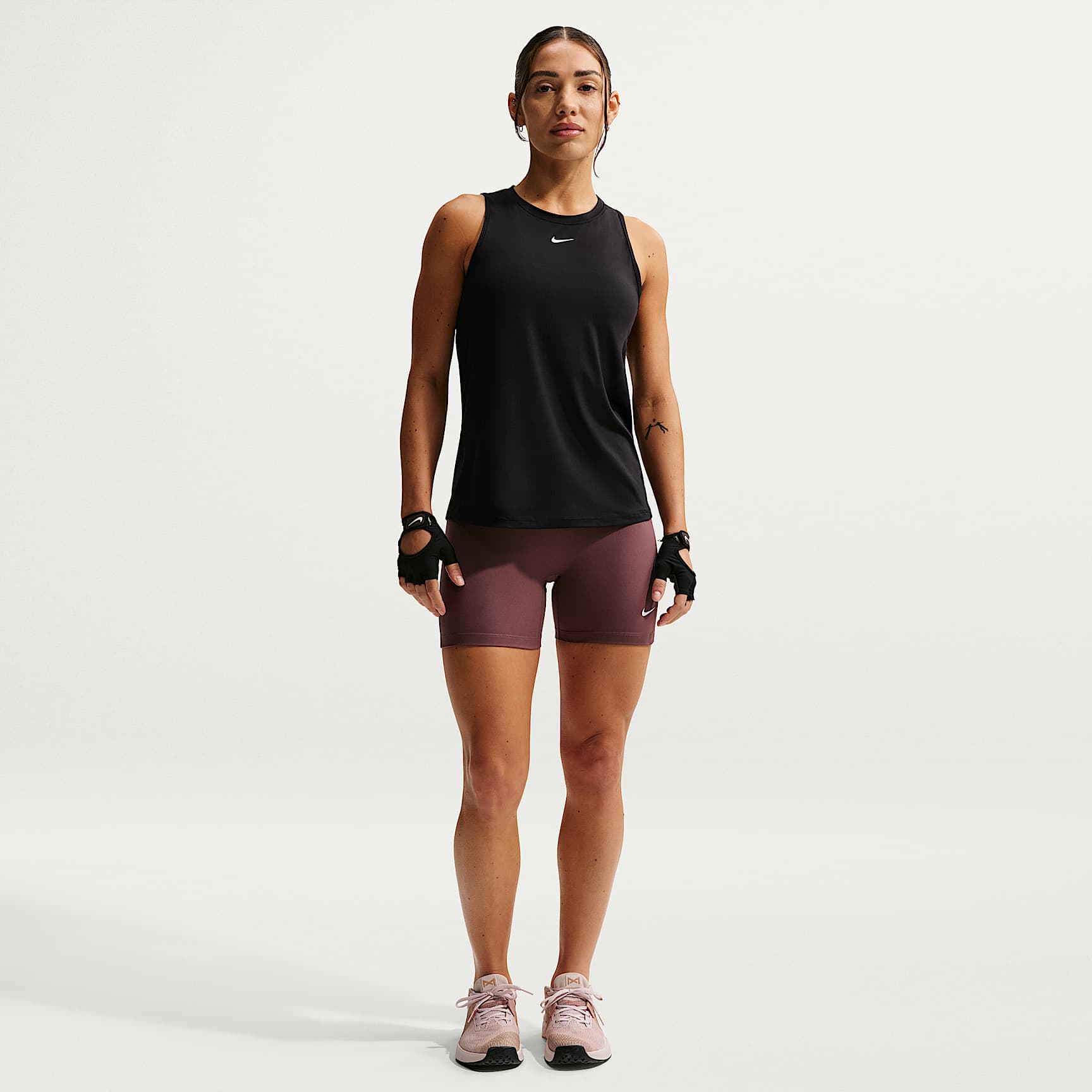 Nike One Classic Women's Dri-FIT Tank Top – Black/White