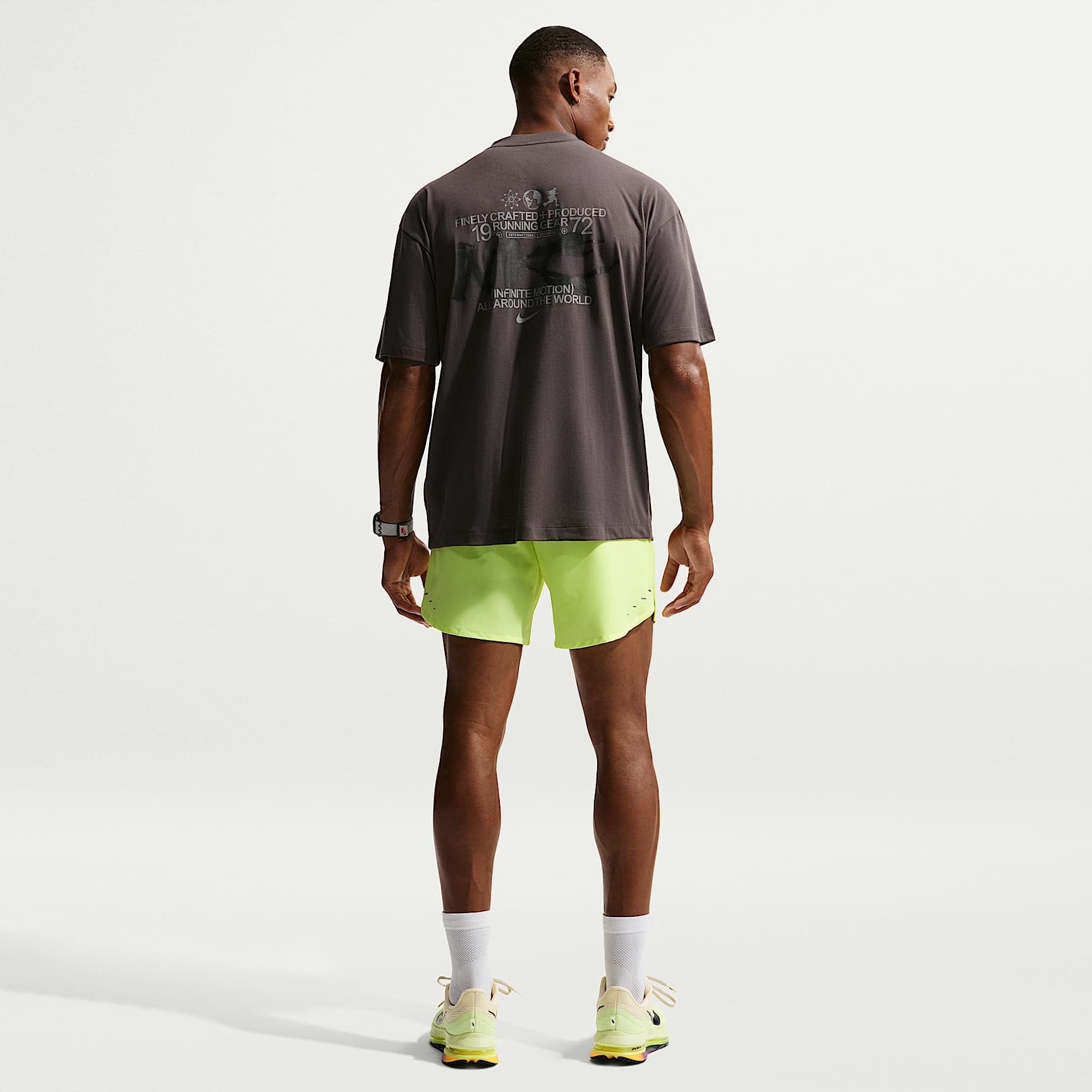 Nike Stride Men's Dri-FIT 18cm (approx.) 2-in-1 Running Shorts – Volt Ice