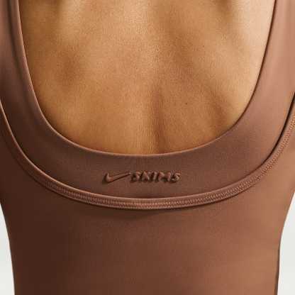 NikeSKIMS Matte Women's Double-Strap Scoop Tank Top – NSKM Carob Brown