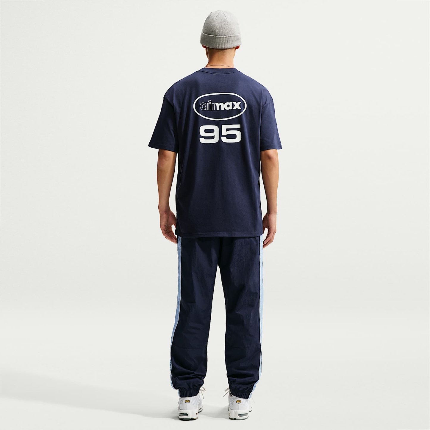 Nike Sportswear Men's T-Shirt – Obsidian/Psychic Blue