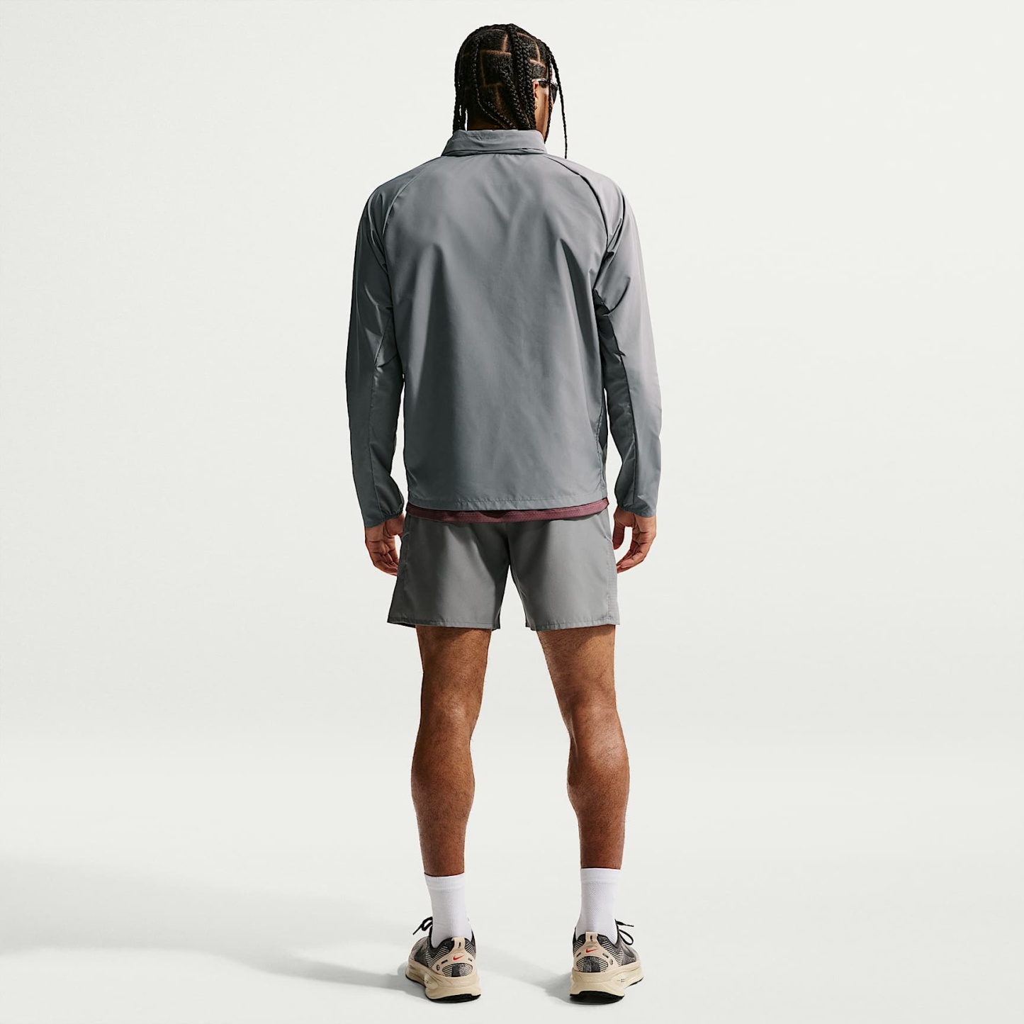 Nike Miler Men's Repel UV Protection Running Jacket – Smoke Grey/Smoke Grey