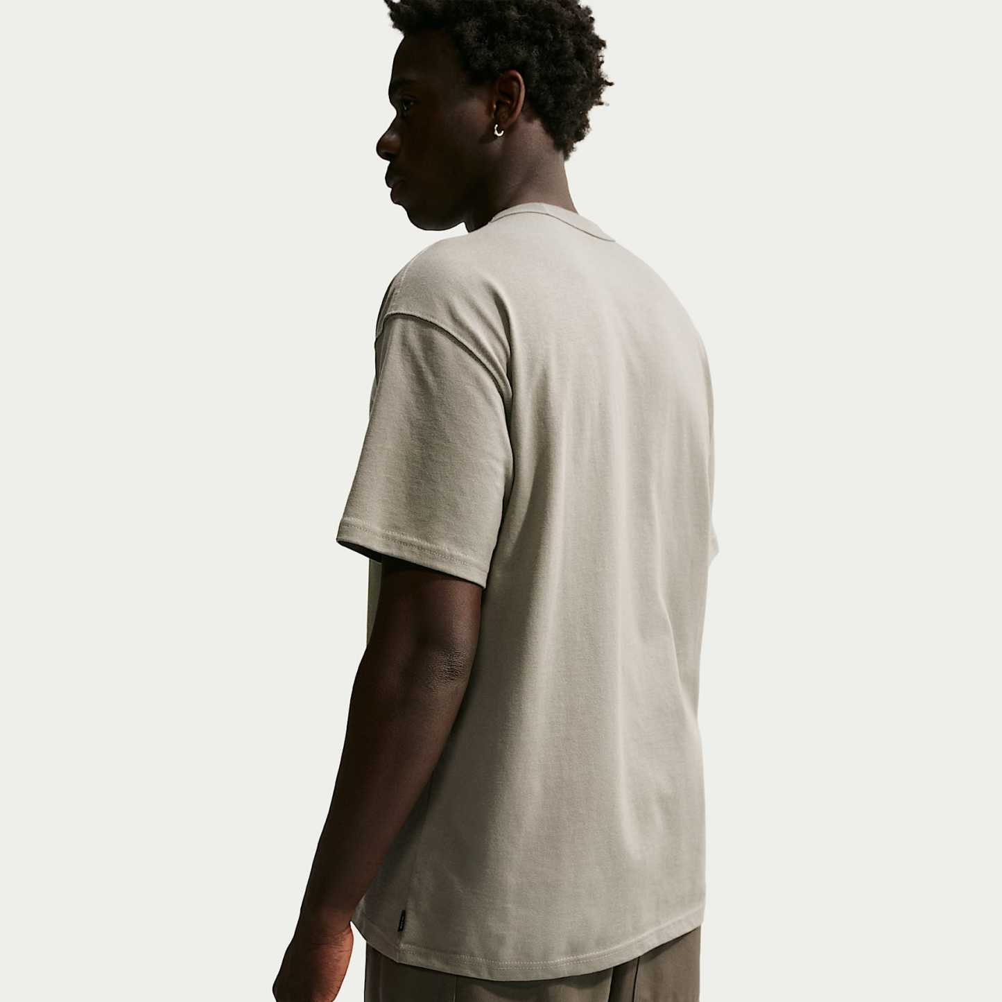 Nike Sportswear Premium Essentials Men's T-Shirt – Light Army