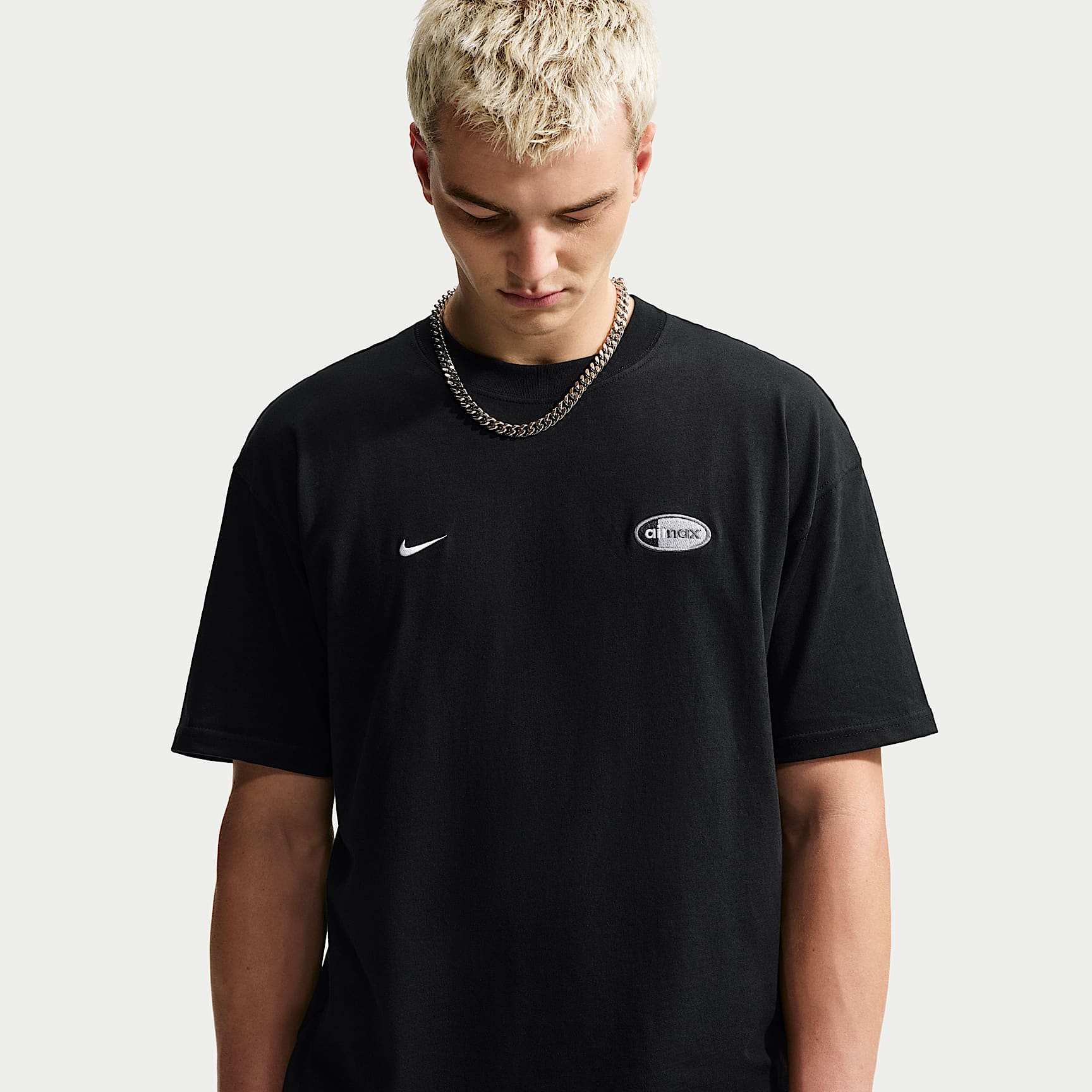 Nike Sportswear Men's T-Shirt – Black/Cool Grey