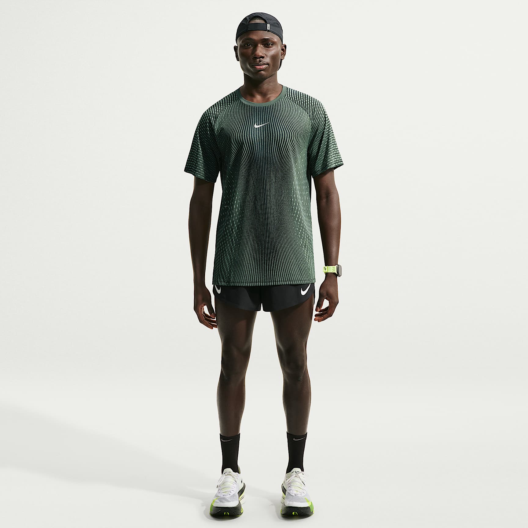 Nike Stride Aero-FIT Men's Short-Sleeve Running Top – Black/Light Green Spark