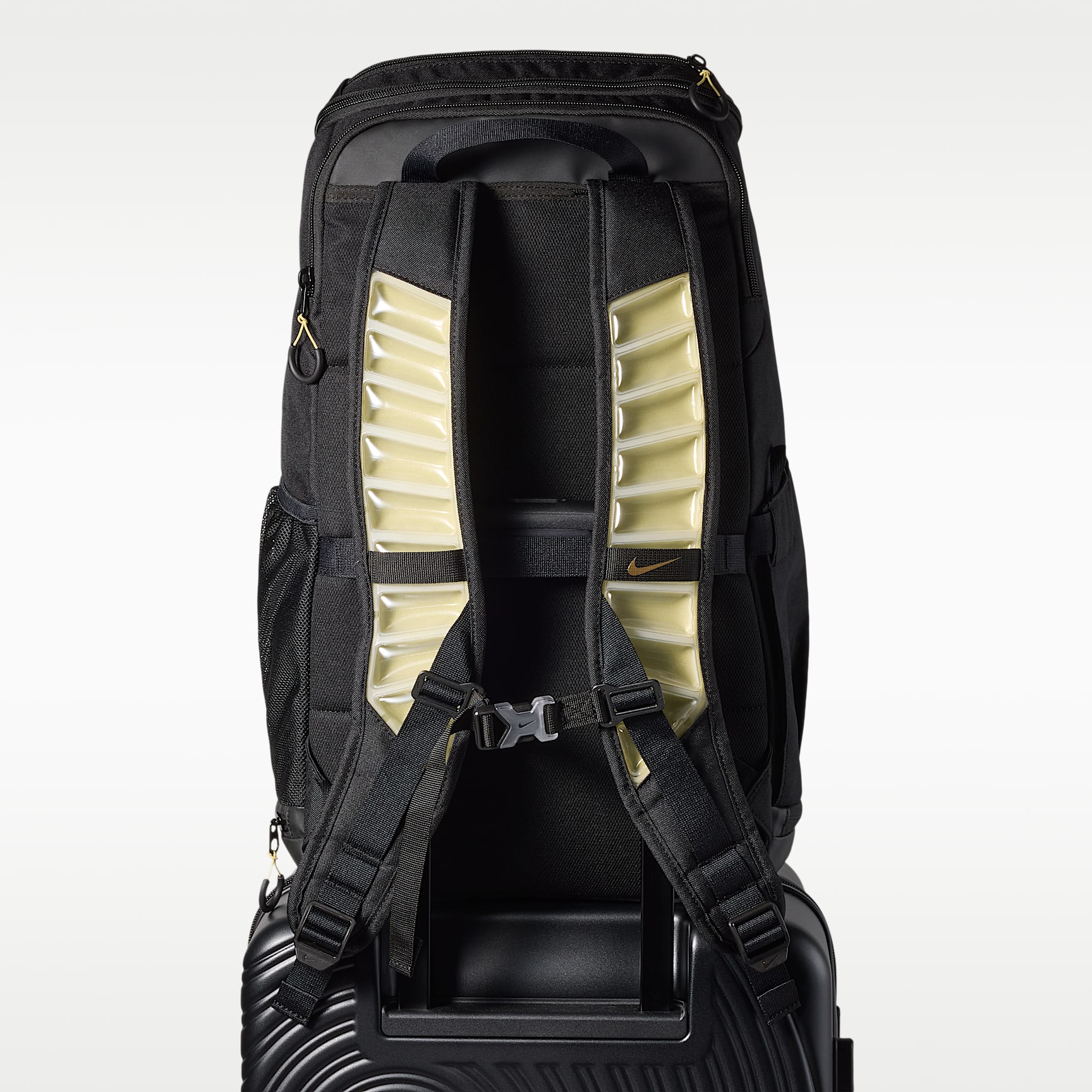 Nike Varsity Elite Backpack (32L) – Black/Black/Metallic Gold