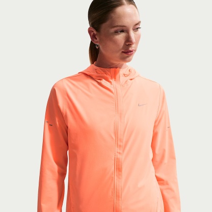 Nike Swift Women's Repel Packable Running Jacket – Orange Pulse