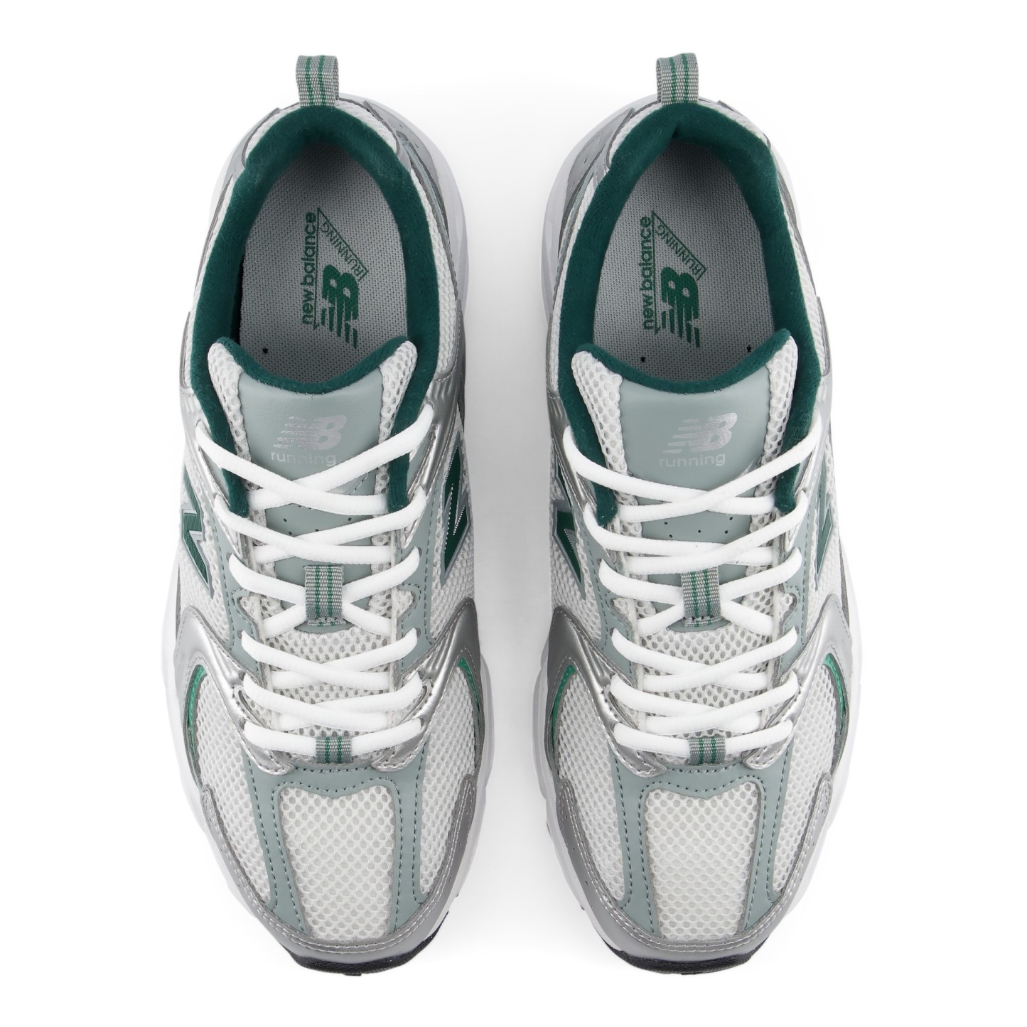 530 – SILVER METALLIC with GREY MATTER and OUTFIELD