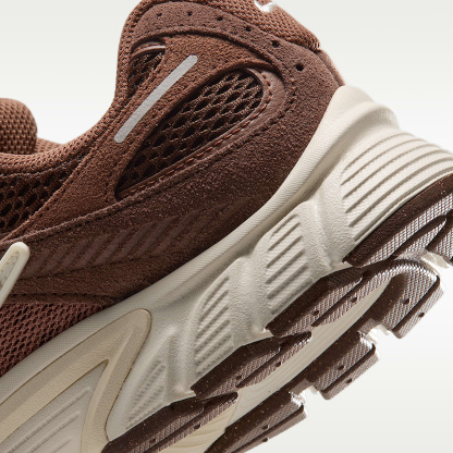 Nike V5 RNR Suede Women's Shoes – Cacao Wow/Infinite Sable/Soft Pearl/Cacao Wow