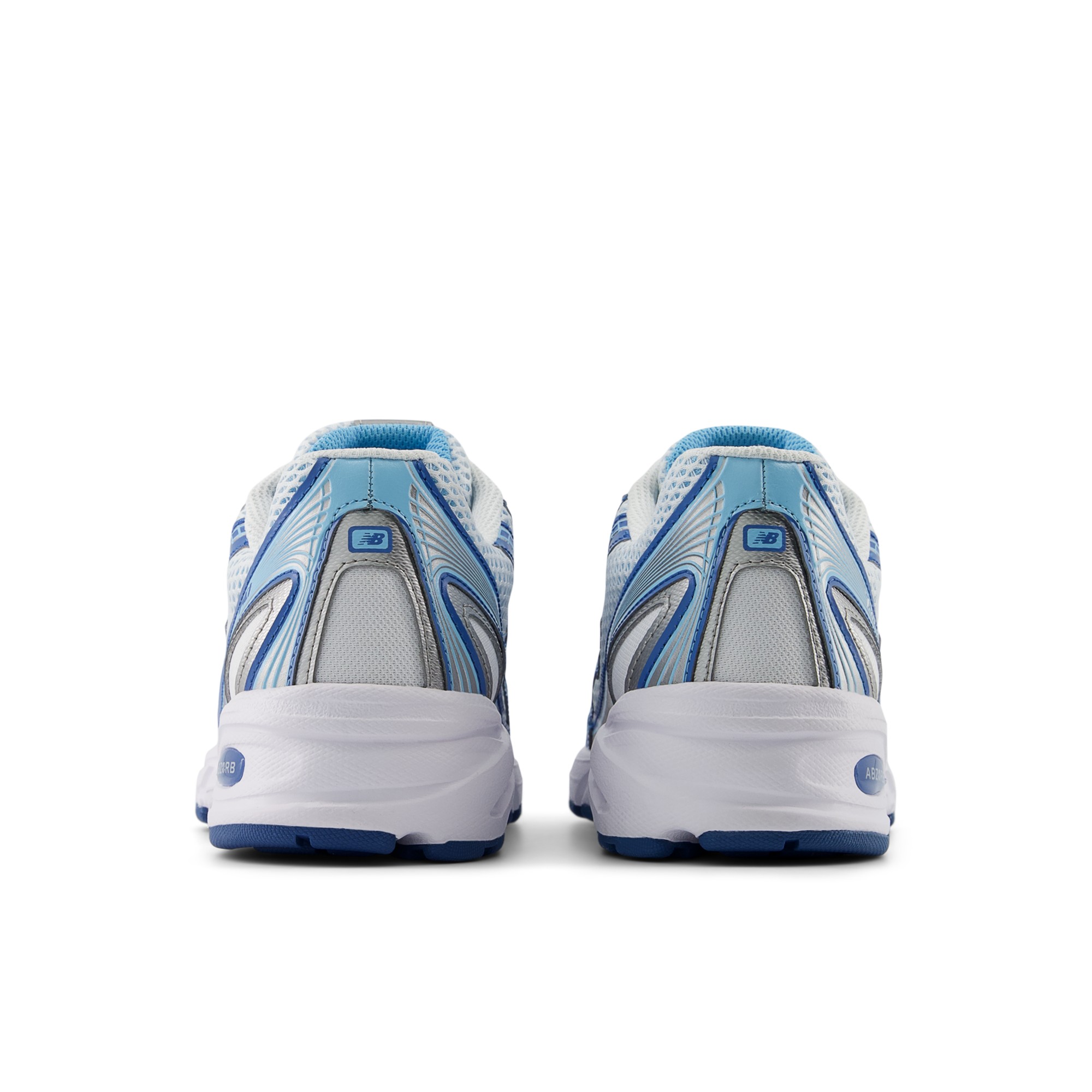 740 – BLUE AGATE with WHITE and Sky Blue