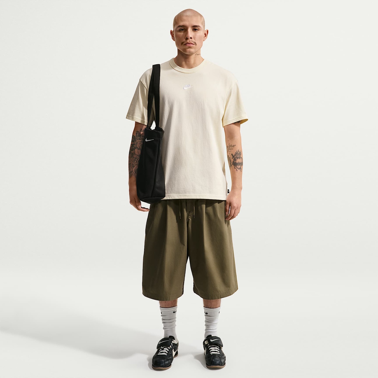 Nike Sportswear Premium Essentials Men's T-Shirt – Coconut Milk