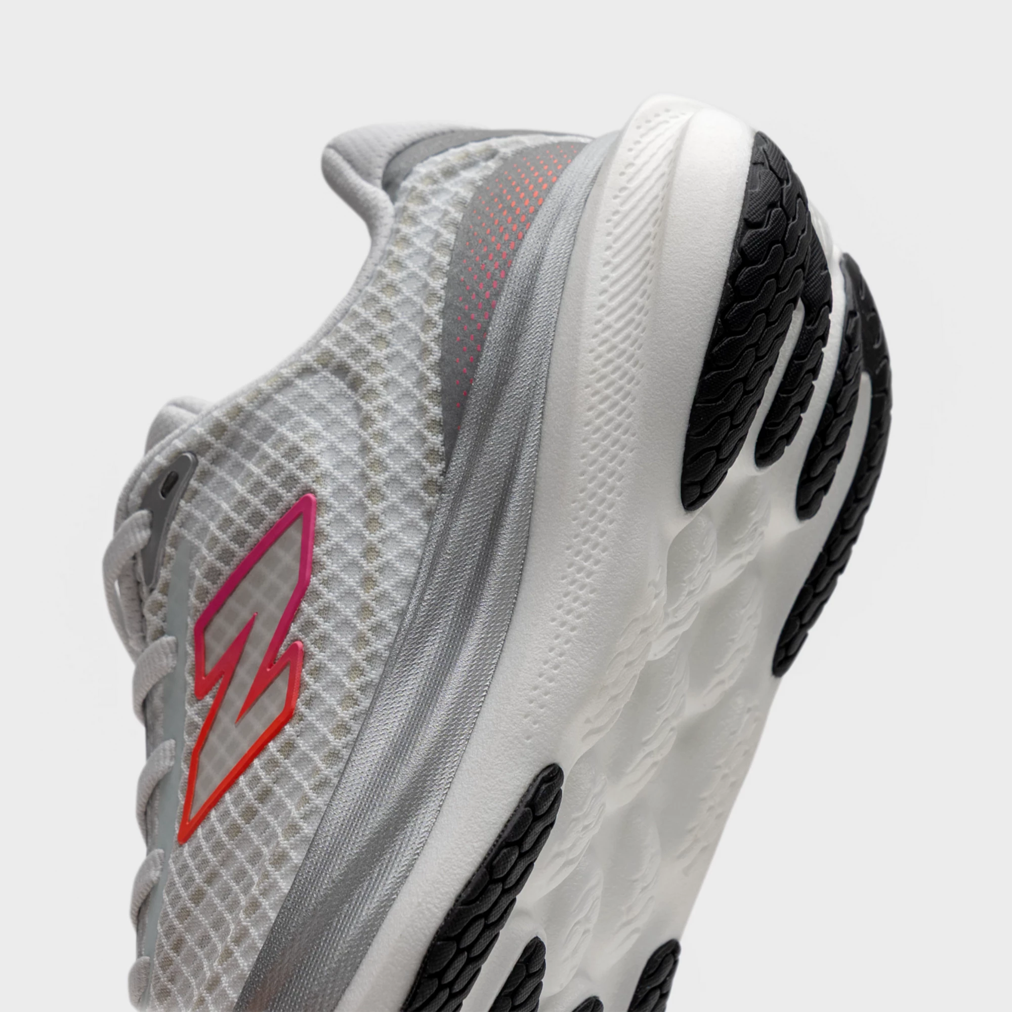 1080v15 Breathe – WHITE with PINK HEAT and TANGERINE HEAT